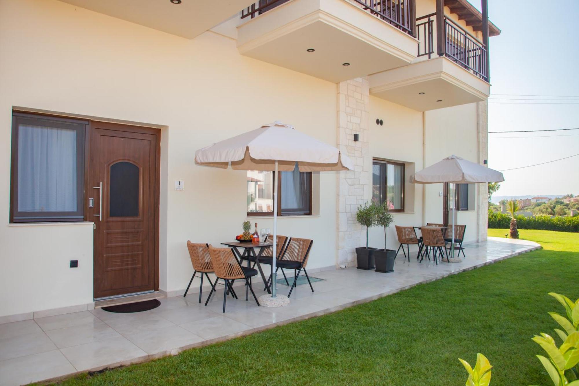 Kotinos Apartments Áfitos Exterior foto